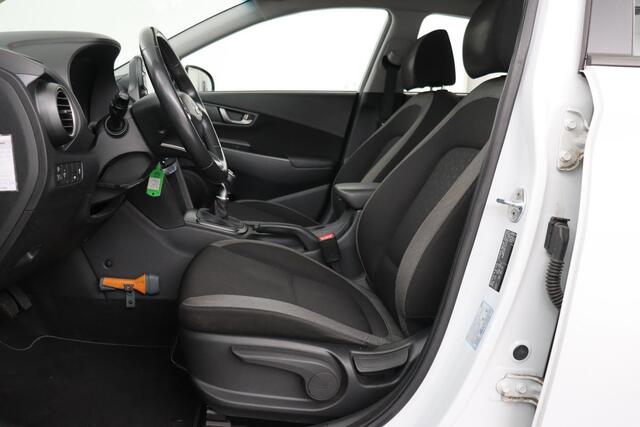 Hyundai Kona 1.0T Comfort | Trekhaak | Carplay | Camera | Climate control | Navigatie | Cruise control | Keyless | Bluetooth