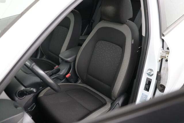 Hyundai Kona 1.0T Comfort | Trekhaak | Carplay | Camera | Climate control | Navigatie | Cruise control | Keyless | Bluetooth