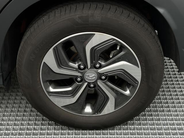 Hyundai Kona 1.6 GDI HEV Fashion , Automaat , Camera , Adaptive Cruise , Carplay , Head-Up Display , Stof , Navi , DAB , Dodehoekdetectie , Digital Cockpit ,