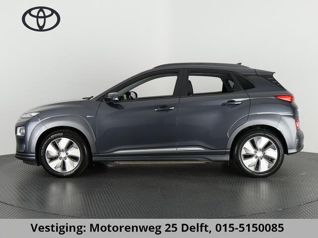 Hyundai Kona EV PREMIUM 204 PK ACCU=100% BERIJK TOT 508 KM !!! Hyundai Kona EV PREMIUM 204 PK PANORAMADAK ACCU=100% 64Kwh. LEER. NAVI. KEYLESS. FULL OPTION. TOT 5 JAAR GARANTIE*