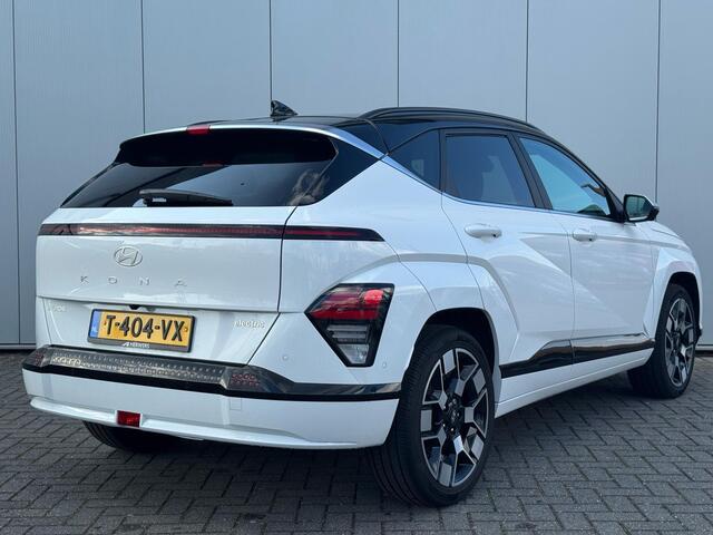 Hyundai Kona Electric Premium 65.4 kWh / Leer / 19" velgen / Trekhaak afneembaar / Led koplampen /