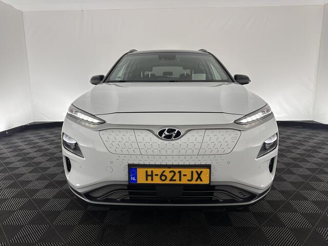 Hyundai Kona EV Premium 64 kWh [ 3-Fase ] (INCL-BTW) *HEAT-PUMP | FULL-LEATHER | HEAD-UP | FULL-LED | NAVI-FULLMAP | DAB | ADAPTIVE-CRUISE | KRELL-AUDIO | KEYLESS | CAMERA | BLIND-SPOT | LANE-ASSIST | DIGI-COCKPIT | COMFORT-SEATS | 1
