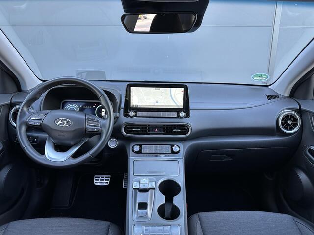 Hyundai Kona EV Fashion 64 kWh / Navigatie / Apple Carplay & Android Auto / Automatische Airco / Afneembare Trekhaak / Adaptive Cruise Control /