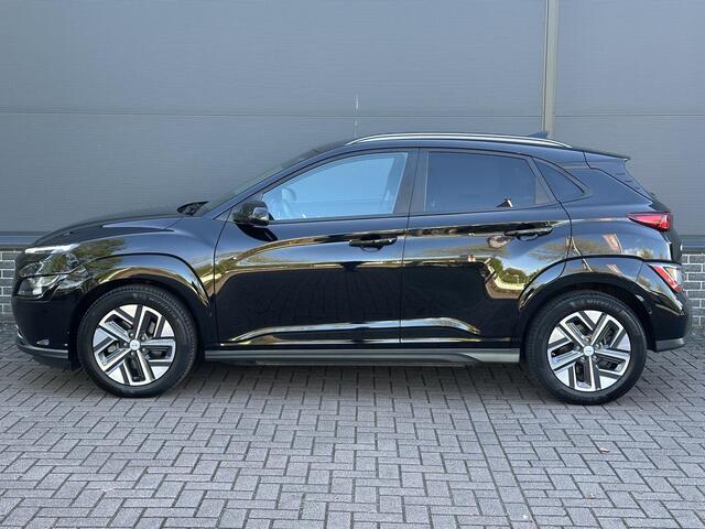 Hyundai Kona EV Fashion 64 kWh / Navigatie / Apple Carplay & Android Auto / Automatische Airco / Afneembare Trekhaak / Adaptive Cruise Control /