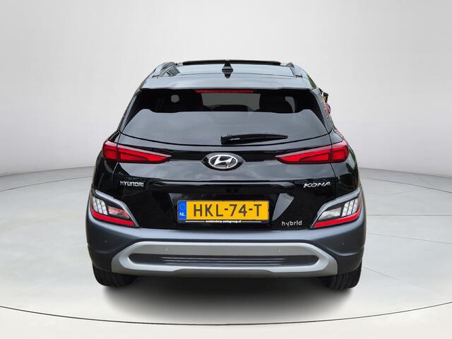 Hyundai Kona 1.6 GDI HEV Premium | Apple Carplay | Schuif / kanteldak | Achteruitrijcamera | Lederen Bekleding | 18'inch Lichtmetalen Velgen |