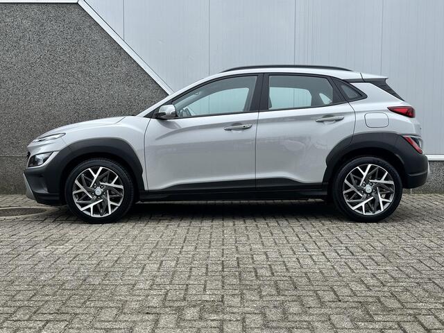 Hyundai Kona 1.6 GDI HEV Fashion Design / navigatiesysteem / Apple Carplay / Android Auto / Airco / stoel verwarming /