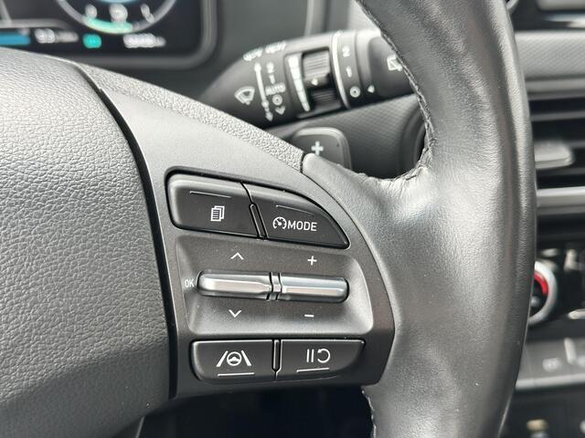Hyundai Kona 1.6 GDI HEV Fashion Design / navigatiesysteem / Apple Carplay / Android Auto / Airco / stoel verwarming /