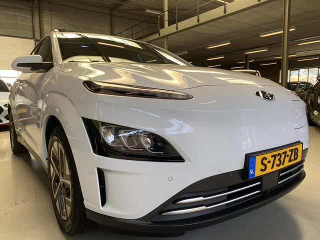 Hyundai Kona EV Comfort 64 kWh Leer, Adapt cruise