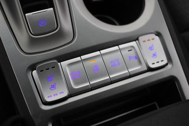 Hyundai Kona EV Premium 64 kWh - Carplay, Leer, Camera, Stoelverw.