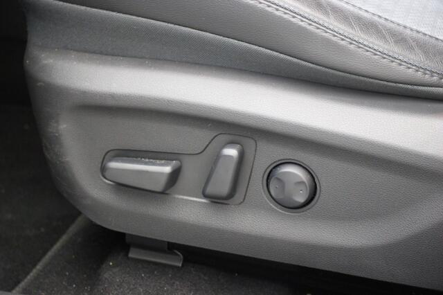 Hyundai Kona EV Premium 64 kWh - Carplay, Leer, Camera, Stoelverw.