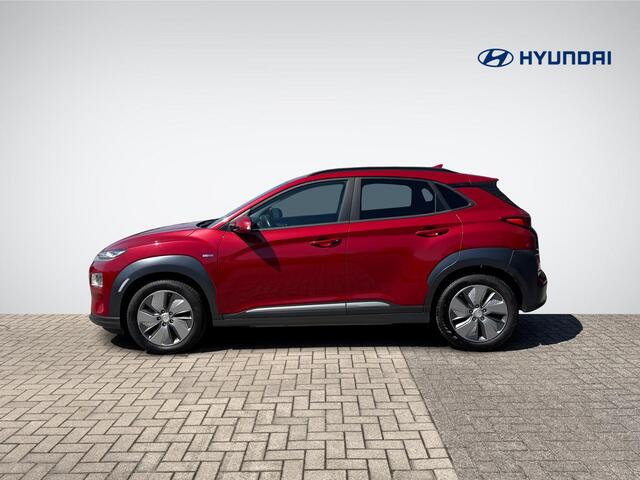 Hyundai Kona EV Premium 64 kWh | Leder | Head-Up Display | Stuur- + Stoelverwarming | Apple Carplay/Android Auto | Premium Audio | Rijklaarprijs!