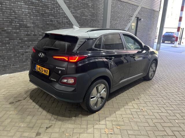 Hyundai Kona EV Fashion Sky 64 kWh | ACC | Stoel+Stuurverwarming | Camera | Apple Carplay | Krell Audio
