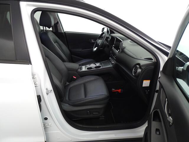 Hyundai Kona EV Premium 64 kWh LEDER-SCHUIFDAK-1e EIG Headup,Carplay,premium audio draadloze telefoonlader, ESP, privacy glas, HUD, hil hold, keyless entr ,stoel vent, stuur verwarmd