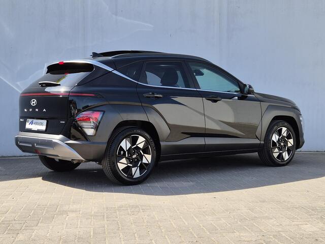 Hyundai Kona 1.6 GDI HEV Premium Sky Automaat / Glazen schuif- en kanteldak / Stuur- en Stoelverwarming / Rondomzicht camera / Elektrisch verstelbare voorstoelen Stoelventilatie voor / Bose Audio Systeem / Apple Carplay Android Auto /