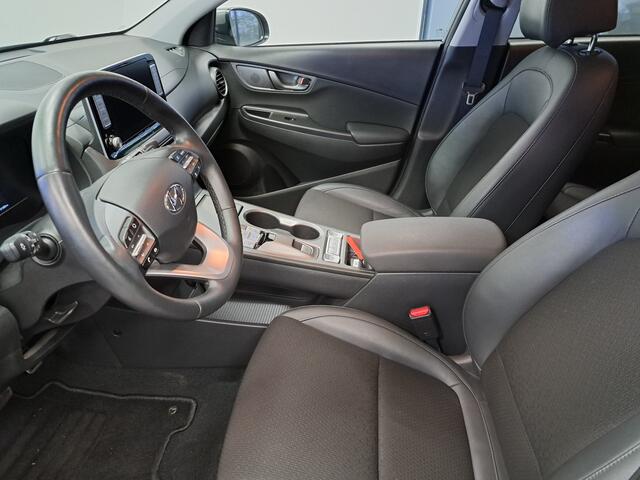 Hyundai Kona EV Comfort 64 kWh Navigatie Led Camera Cruise LM 204PK 2 jaar garantie mogelijk* (vraag naar de voorwaarden)