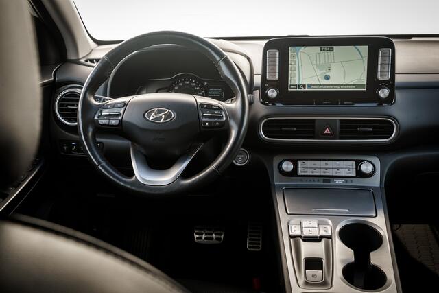 Hyundai Kona EV Premium 64 kWh | Adapt. Cruise | Leder | Head-Up | Elektr. Stoelen | Camera