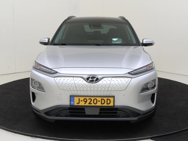 Hyundai Kona EV Premium 64 kWh 204PK | Navigatie | Achteruitrijcamera | Stoelkoeling | Climate Control