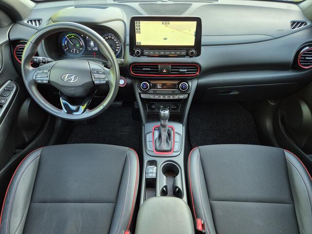 Hyundai Kona 1.6 GDI HEV Fashion Automaat / Apple Carplay Android Auto / HUD / Achteruitrijcamera / Keyless Entry/Start / Draadloze telefoon lader / Krell Audio Systeem / Cruise control /