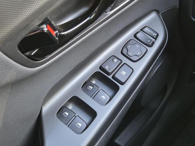 Hyundai Kona 1.6 GDI HEV Fashion Automaat / Apple Carplay Android Auto / HUD / Achteruitrijcamera / Keyless Entry/Start / Draadloze telefoon lader / Krell Audio Systeem / Cruise control /