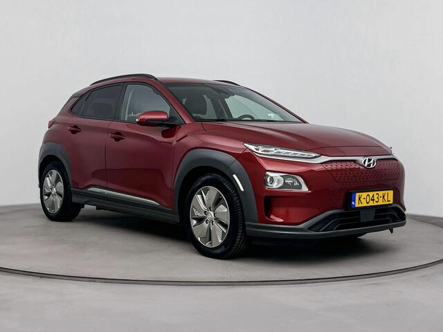 Hyundai Kona EV Limited 64 kWh | 3-Fase !| Navigatie | Achteruit camera | Apple carplay | Stoel verwarming/verkoeling |