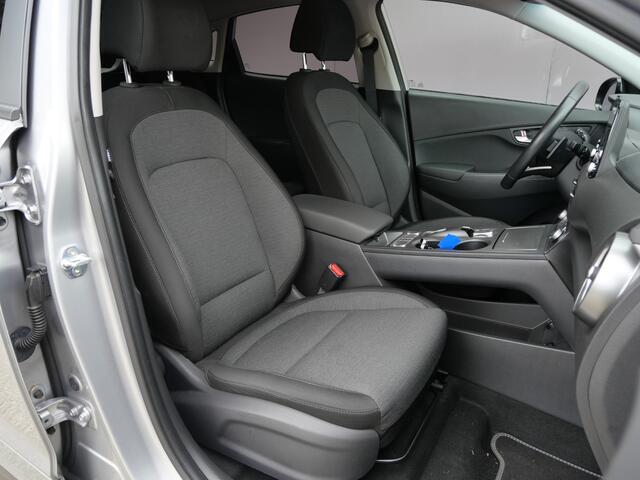 Hyundai Kona EV FASHION 39 kWh | A.C.C. | H.U.D | LED | KEYLESS | CAMERA | 3-FASE | FACELIFT!!