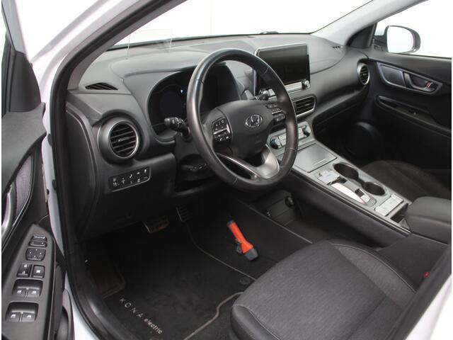Hyundai Kona EV Fashion 64 kWh CARPLAY | LED | CAMERA | DAB | NAVI | ADAPCRUISE | HEAD-UP