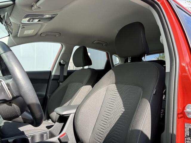 Hyundai Kona 1.6 GDI HEV Comfort Smart / Airco / Apple Carplay-Android Auto / Adaptief Cruise Control / Navigatie / Stoelverwarming /