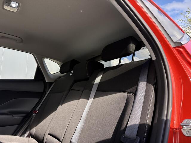 Hyundai Kona 1.6 GDI HEV Comfort Smart / Airco / Apple Carplay-Android Auto / Adaptief Cruise Control / Navigatie / Stoelverwarming /