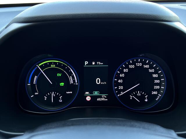 Hyundai Kona 1.6 GDI HEV Premium Sky