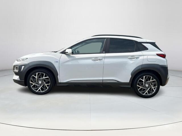 Hyundai Kona 1.6 GDI HEV Fashion Navigatiesysteem| Achterruitrijcamera| Sportvelgen| Parkeersensors achter| Climate control| Cruisecontrol|