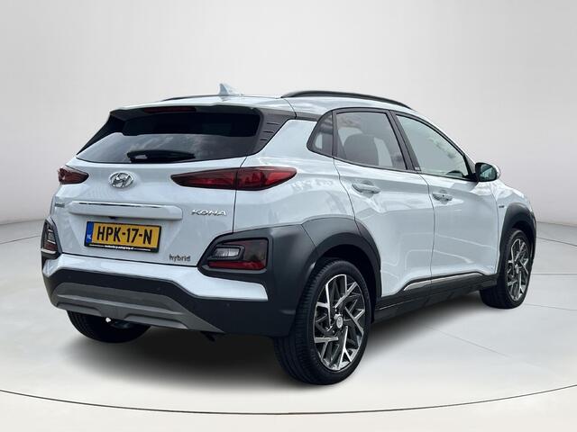 Hyundai Kona 1.6 GDI HEV Fashion Navigatiesysteem| Achterruitrijcamera| Sportvelgen| Parkeersensors achter| Climate control| Cruisecontrol|