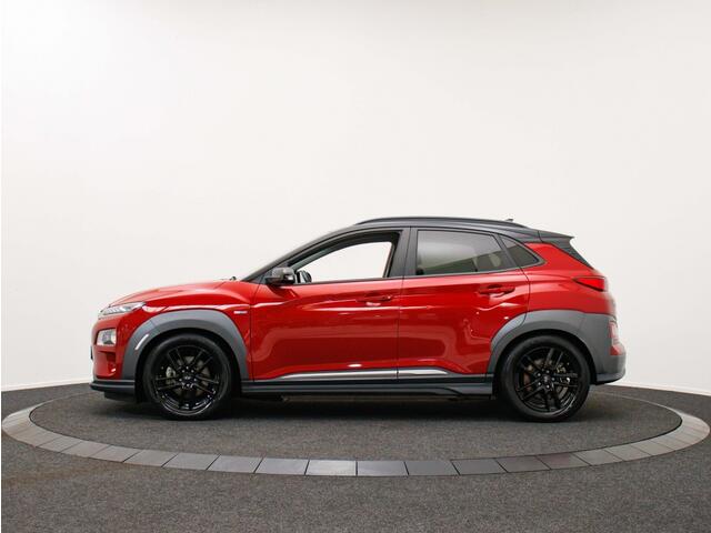 Hyundai Kona EV Premium 64 kWh | Verlaagd | Trekhaak tbv fietsendrager