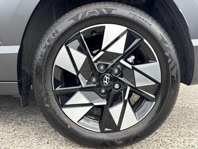 Hyundai Kona 1.6 GDI HEV Premium | Lederen bekleding Stoelventilatie Stoelverwarming voor & achter| Dodehoek camera | Bose Premium sound |