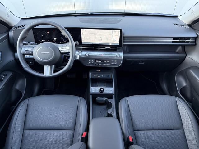 Hyundai Kona 1.6 GDI HEV Premium / Demo Actie / Leder / Elek. Bedienbare Voorstoelen / Stoel- & Stuurverwarming / Stoelverkoeling / 360 Camera /