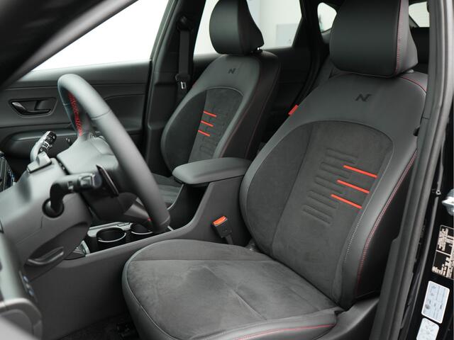Hyundai Kona Electric N Line 65.4 kWh Volledig Elektrisch met Navigatie, Lederen bekleding en Stoelverwarming Uit voorraad leverbaar!