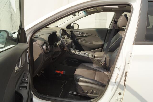 Hyundai Kona EV Premium 64kWh -LEER-ECC-S.DAK-TREKHAAK-