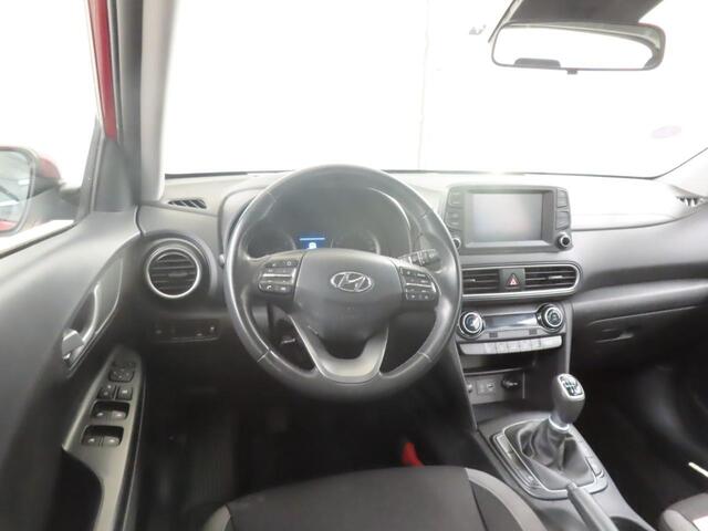 Hyundai Kona 1.0 T-GDI Comfort (120PK) 2e-Eig, Keurig-Onderh., BOVAG-Garantie, Apple-Carplay/Android-Auto, Cruisecontrol, DAB, Airco/Climate-Control, Lane-Assist, Parkeersensoren, Achteruitrijcamera, LM.-Velgen, Privacy-Glas, NL-Auto