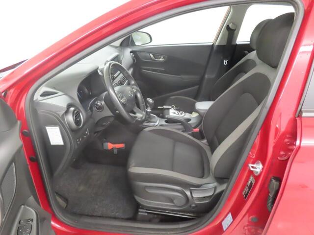 Hyundai Kona 1.0 T-GDI Comfort (120PK) 2e-Eig, Keurig-Onderh., BOVAG-Garantie, Apple-Carplay/Android-Auto, Cruisecontrol, DAB, Airco/Climate-Control, Lane-Assist, Parkeersensoren, Achteruitrijcamera, LM.-Velgen, Privacy-Glas, NL-Auto
