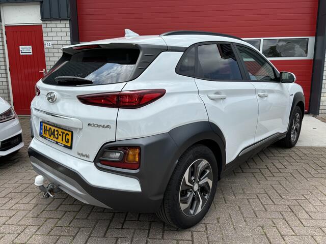 Hyundai Kona 1.6 GDI HEV Fashion AUTOMAAT / TREKHAAK / CAMERA / KEYLESS / CARPLAY / NAVI / CLIMA / PDC / ACC / NL-AUTO