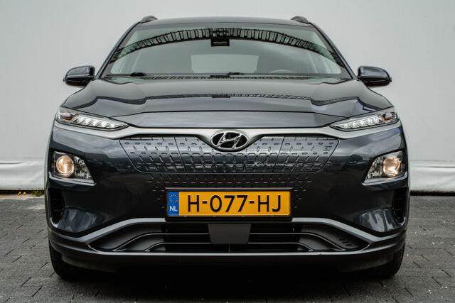 Hyundai Kona EV Fashion 64 kWh 3-Fase/ Navigatie/ Head up/ Carplay/ Camera/ Dab/ Blindspot