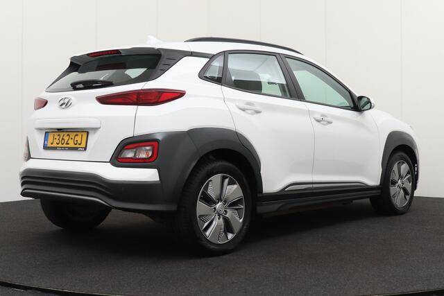 Hyundai Kona EV Comfort 64 kWh Warmtepomp Carplay Adapt. Cruise