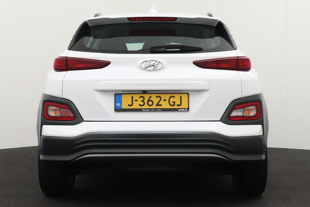 Hyundai Kona EV Comfort 64 kWh Warmtepomp Carplay Adapt. Cruise