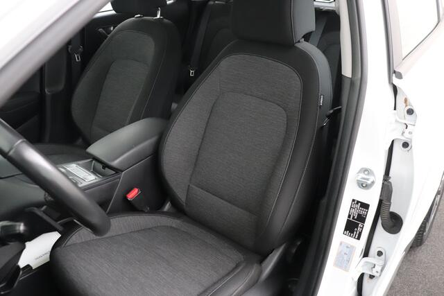 Hyundai Kona EV Comfort 64 kWh Warmtepomp Carplay Adapt. Cruise
