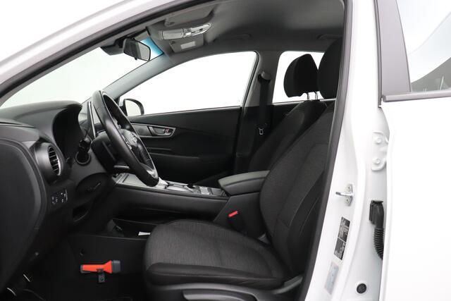 Hyundai Kona EV Comfort 64 kWh Warmtepomp Carplay Adapt. Cruise