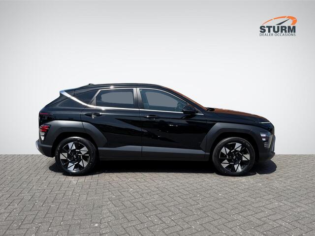 Hyundai Kona 1.6 GDI HEV Comfort Smart | Elek. Achterklep | Stuur- + Stoelverwarming | Full-LED | Adapt. Cruise Control | Keyless Entry | Rijklaarprijs!