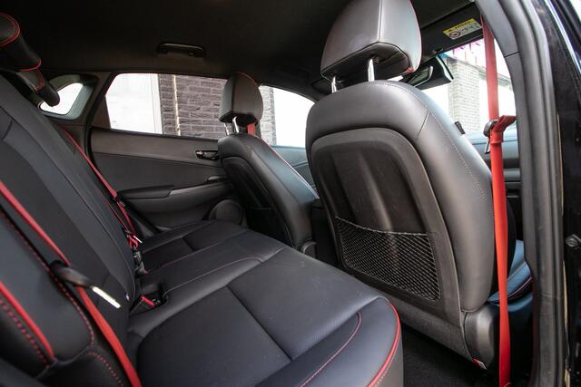 Hyundai Kona 1.6 GDI HEV Premium - All-in rijklrprs | Dealer ond. | HUD | Leer | Adpt. cruise