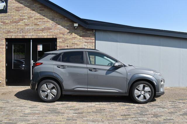 Hyundai Kona EV FASHION 64 KWH, ACC, Navi, HUD