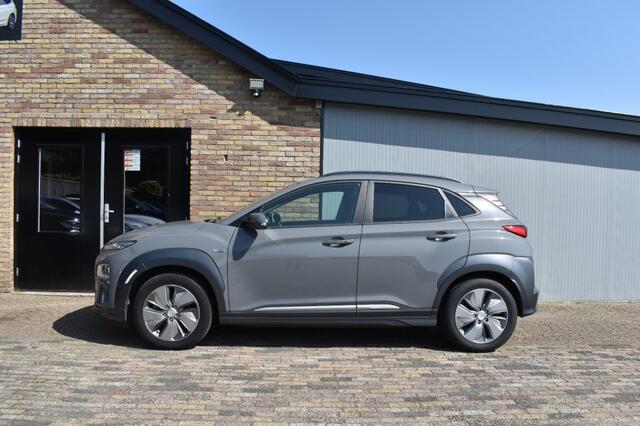 Hyundai Kona EV FASHION 64 KWH, ACC, Navi, HUD