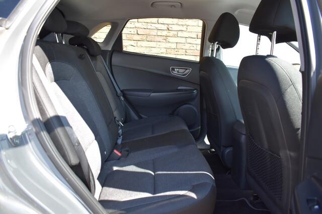 Hyundai Kona EV FASHION 64 KWH, ACC, Navi, HUD