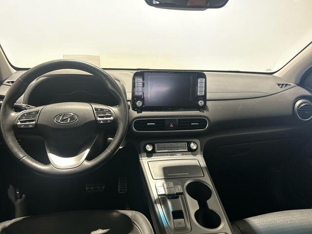 Hyundai Kona EV Premium 64 kWh | Warmtepomp | Verwarmde en geventileerde stoelen